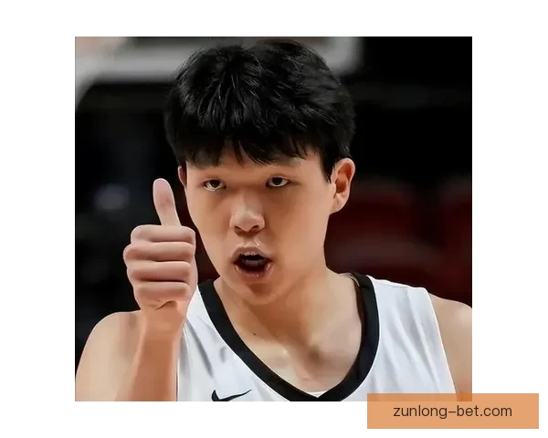 杨瀚森全场表现抢眼贡献多项数据惜败马刺